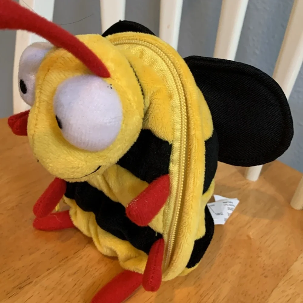Vintage Hallmark Bee Plush Zippered Gift Bag Surprise Holder Reward BTS